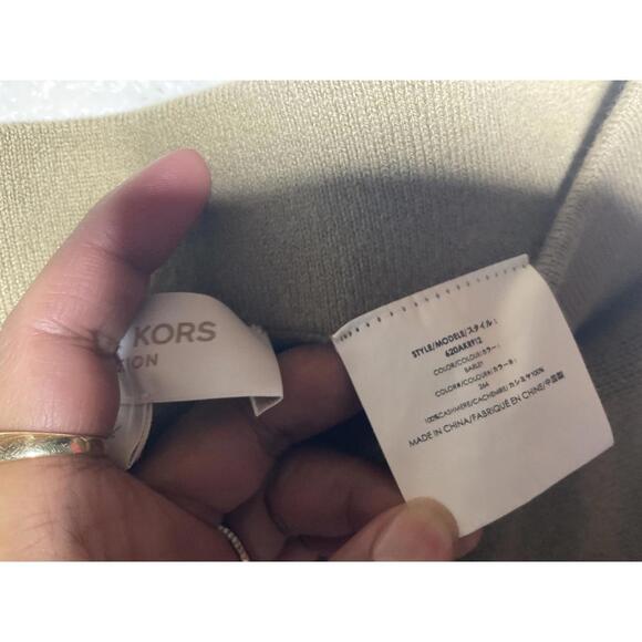 < Michael Kors Luxury Cashmere Asymmetrical Cascading Ruffle Skirt > - Picture 4 of 7